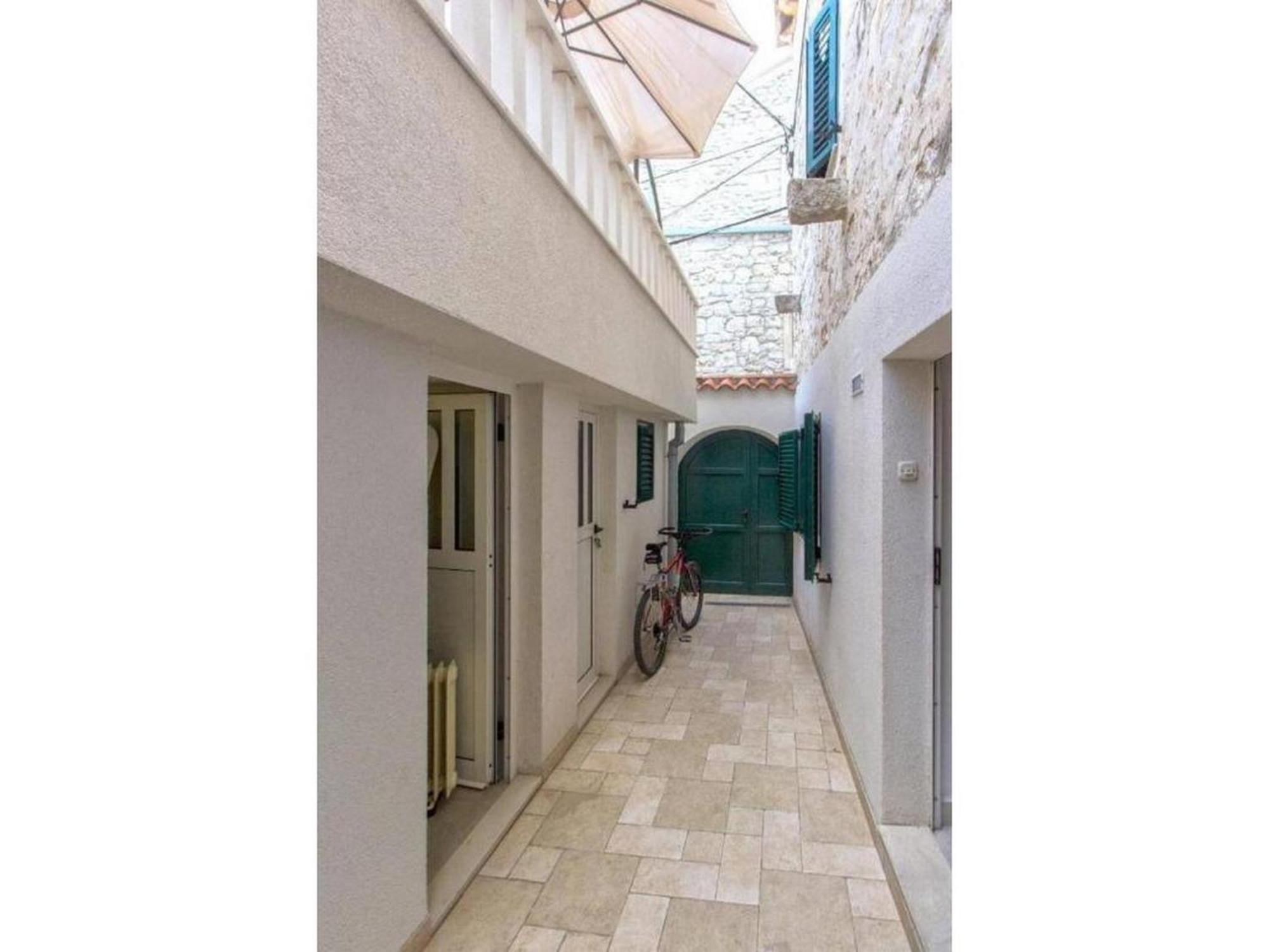 Apartment Primosten Center Exterior foto